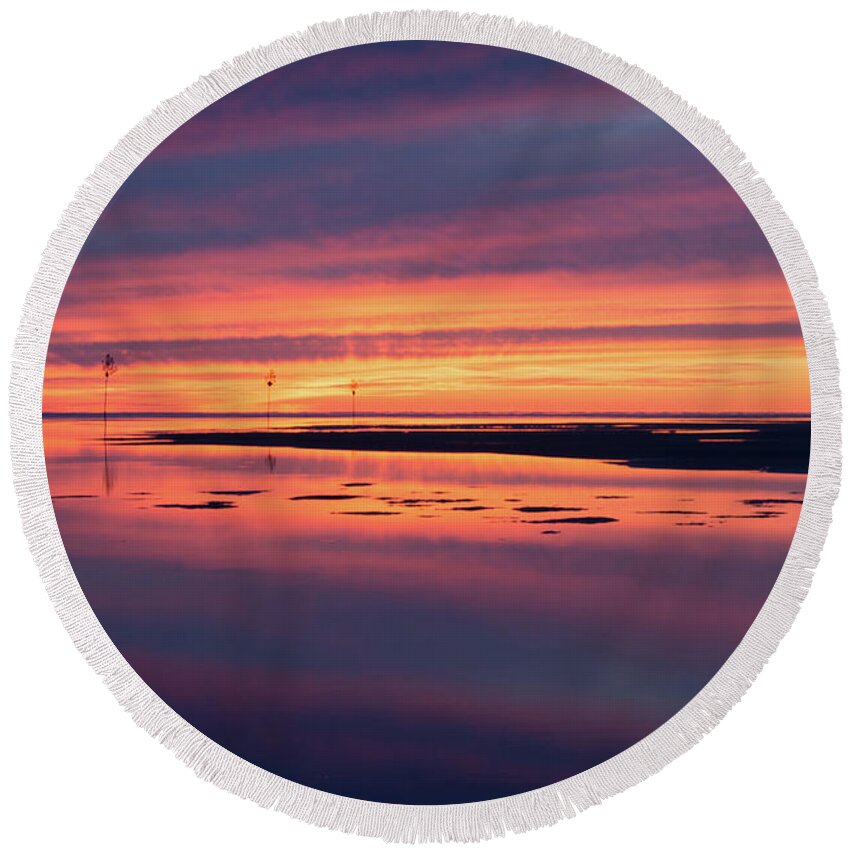 Rock Harbor Round Beach Towel featuring the photograph Rock Harbor Sunset by Lorraine Cosgrove