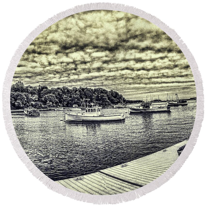 Landscape Of Rockport Harbor Round Beach Towel featuring the digital art Rockport Outer- Harbor by Daniel Hebard