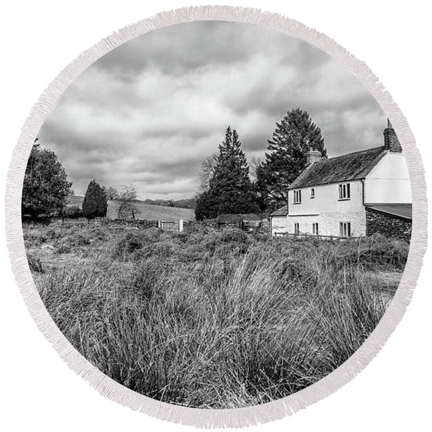 Bradgate Round Beach Towel featuring the photograph Rural Retreat by Nick Bywater