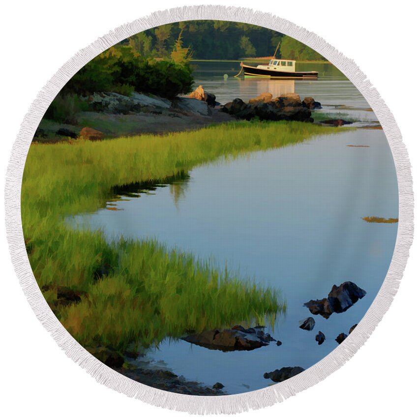 New England Round Beach Towel featuring the photograph Safe Harbor in New Castle by David Thompsen