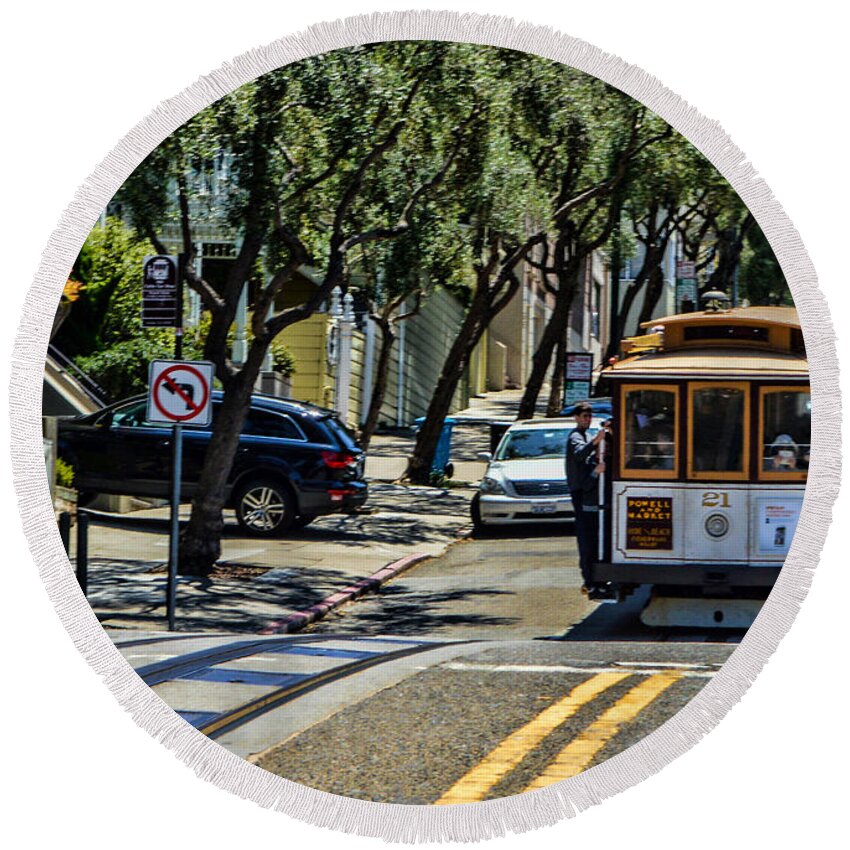 Cable Cars Round Beach Towel featuring the photograph San Francisco, Cable Cars -1 by Tommy Anderson