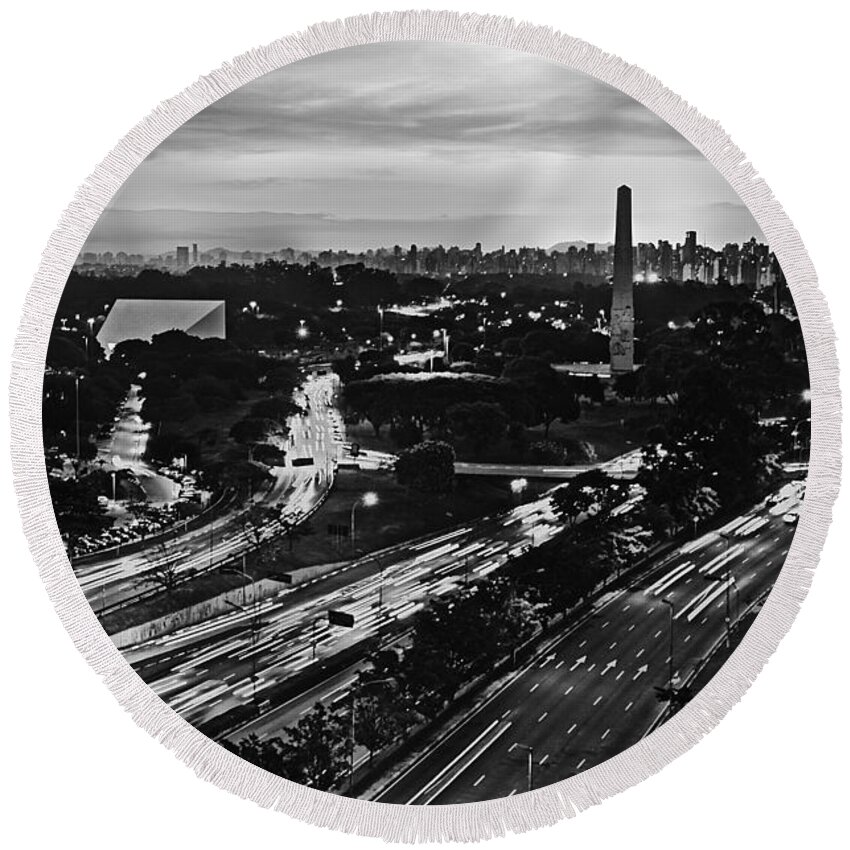 Skyline Round Beach Towel featuring the photograph Sao Paulo Skyline - Ibirapuera and Obelisk - Black and White by Carlos Alkmin