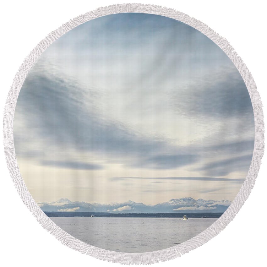 Usa Round Beach Towel featuring the photograph Sea scene by Framing Places