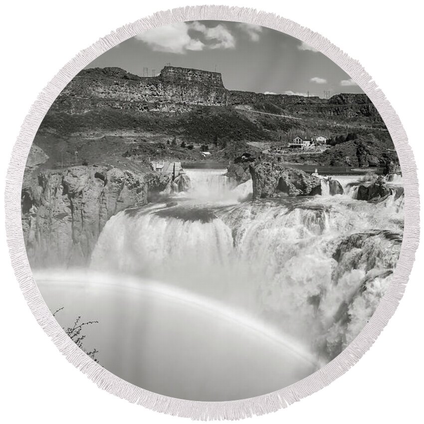5dmkiv Round Beach Towel featuring the photograph Shoshone Falls by Mark Mille