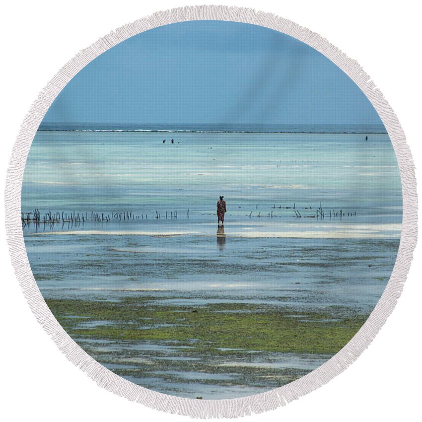  Round Beach Towel featuring the photograph Silence by Mache Del Campo