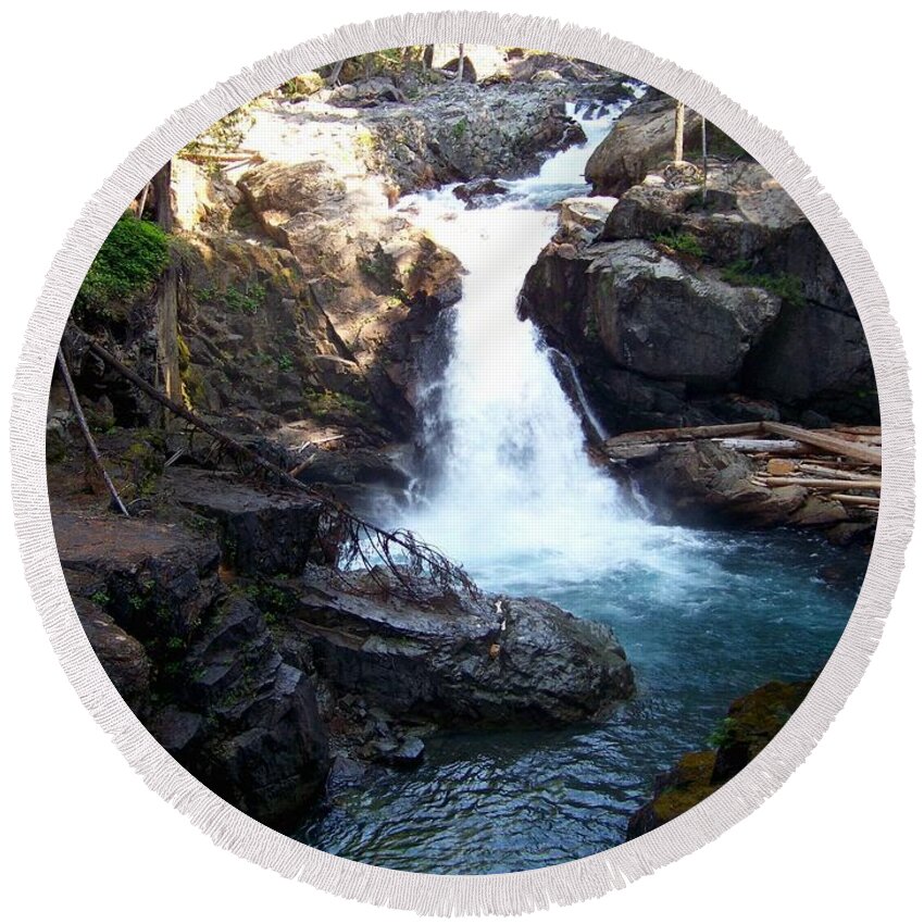 Silver Falls Round Beach Towel featuring the photograph Silver Falls by Charles Robinson
