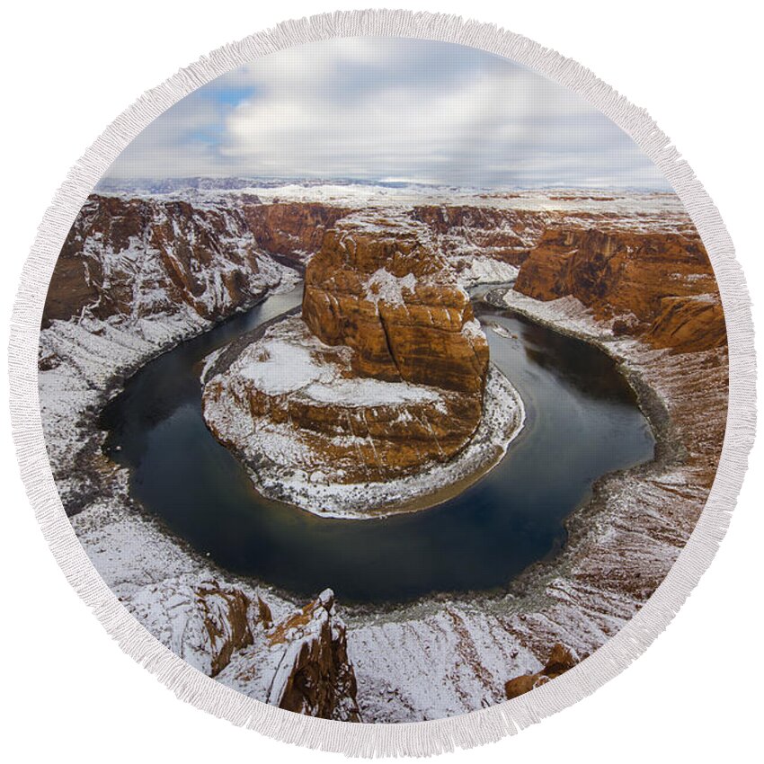 Horseshoe Bend Round Beach Towel featuring the photograph Snow Day by Dustin LeFevre