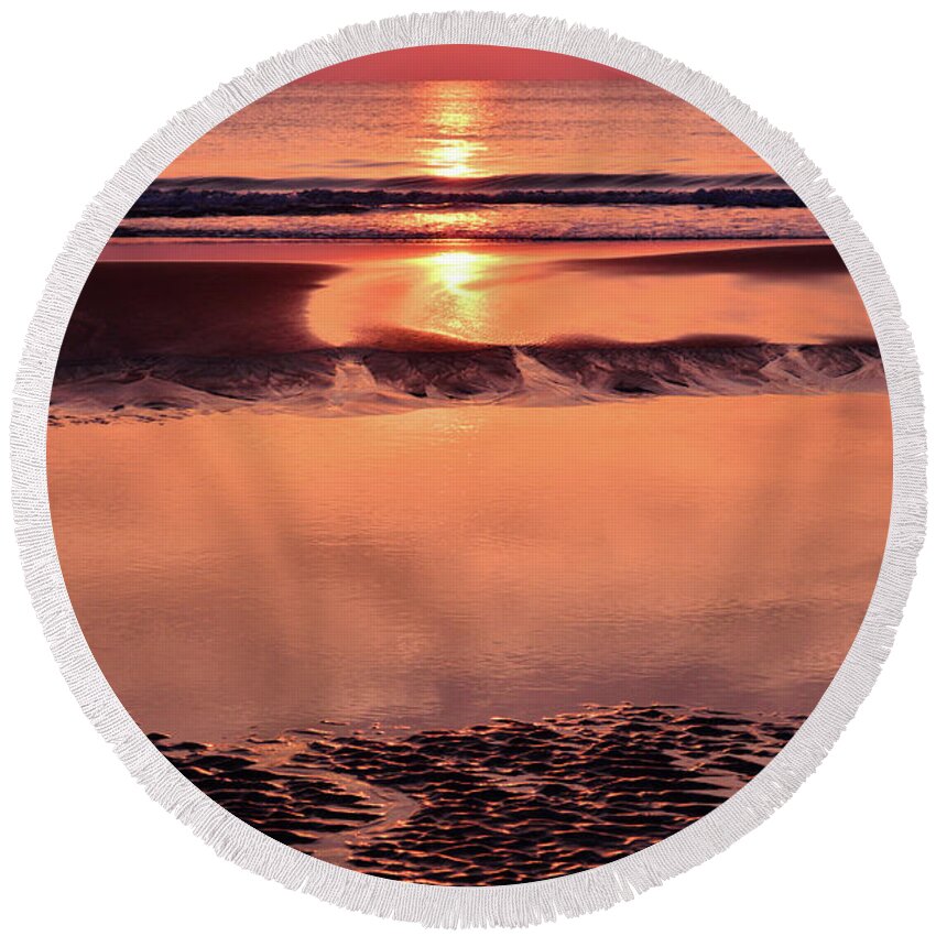 Solemn Round Beach Towel featuring the photograph Solemn reflection by Julianne Felton