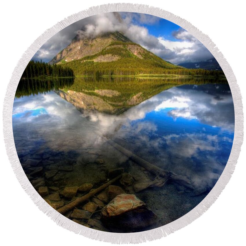 Calm Round Beach Towel featuring the photograph South Swiftcurrent by David Andersen