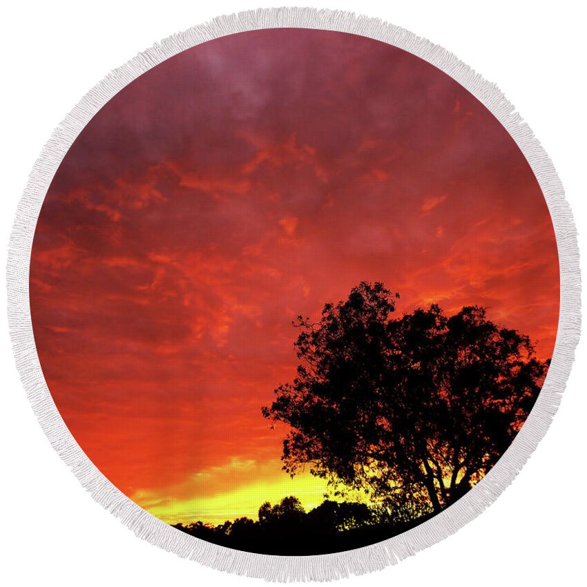 Sunset Round Beach Towel featuring the photograph Southern Sunset by Mark Blauhoefer