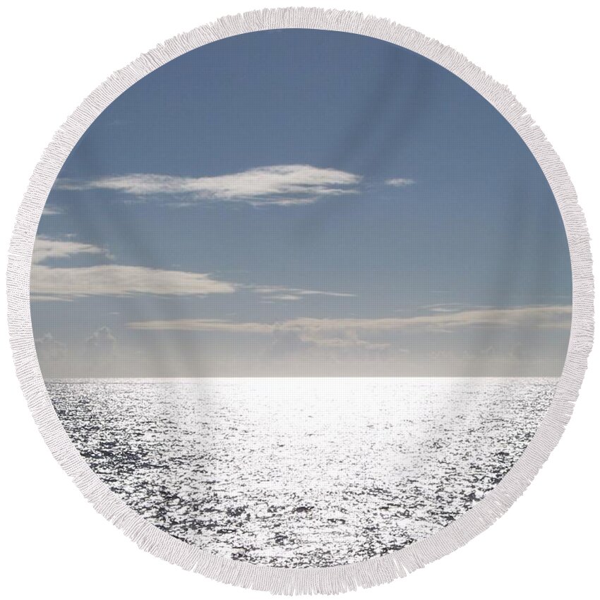 Ocean Round Beach Towel featuring the photograph Sparkling Ocean by Michelle Miron-Rebbe