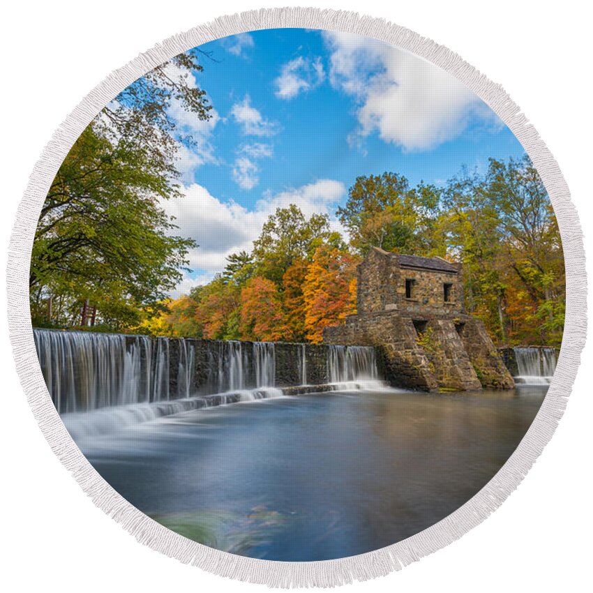 Speedwell Dam Round Beach Towel featuring the photograph Speedwell Dam Fall Foliage by Michael Ver Sprill