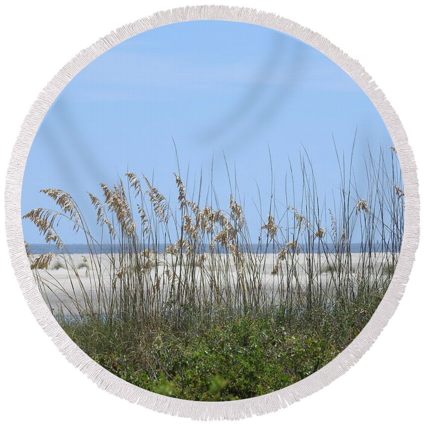 Seascapes Round Beach Towel featuring the photograph Splendor by Jan Gelders