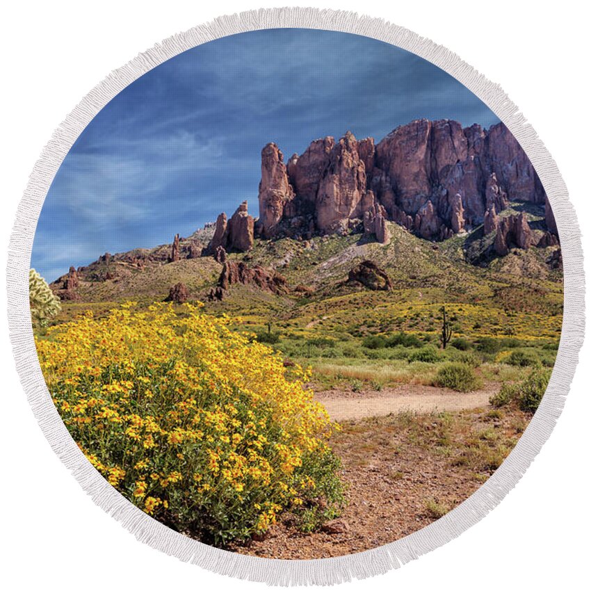 Superstition Mountains Round Beach Towel featuring the photograph Springtime In The Superstition Mountains by James Eddy