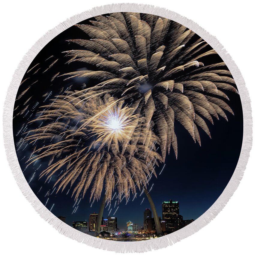 Fireworks Round Beach Towel featuring the photograph St Louis Celebration by Susan Rissi Tregoning