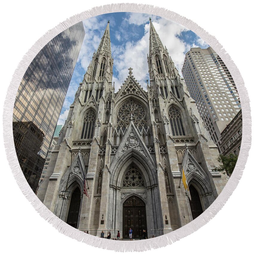 Nyc Round Beach Towel featuring the photograph St Patricks Cathedral Day by John McGraw