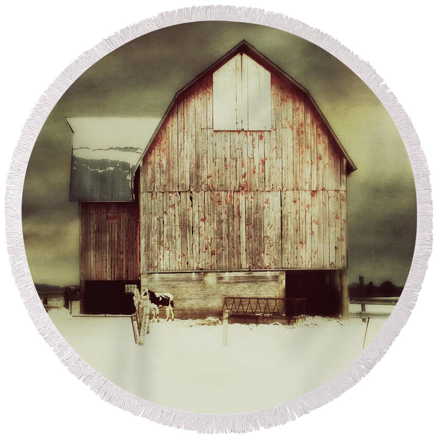 Barn Round Beach Towel featuring the photograph Standing Tall by Julie Hamilton