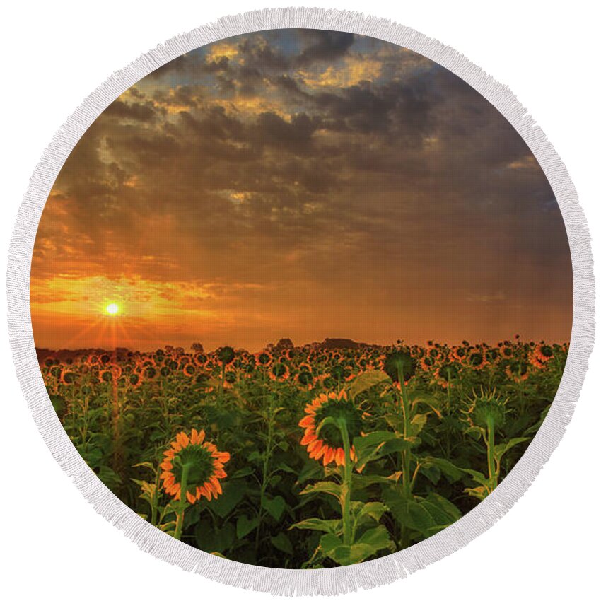 Clouds Round Beach Towel featuring the photograph Sunflower Peak by Andrew Slater