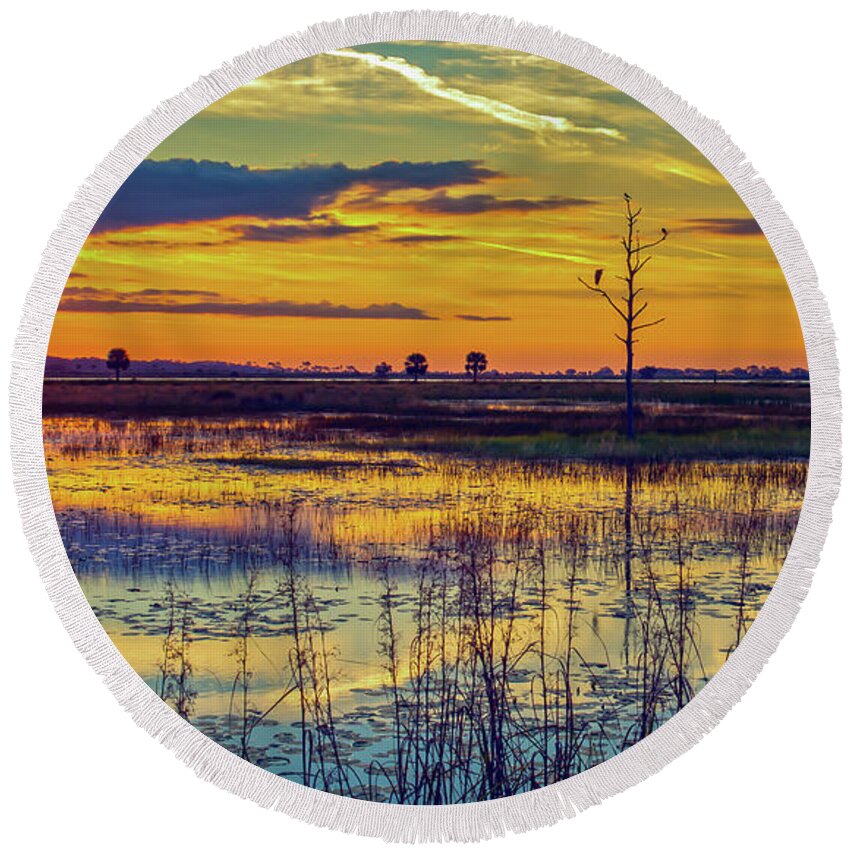 Bird Round Beach Towel featuring the photograph Sunrise at a Wildlife Paradise by DB Hayes