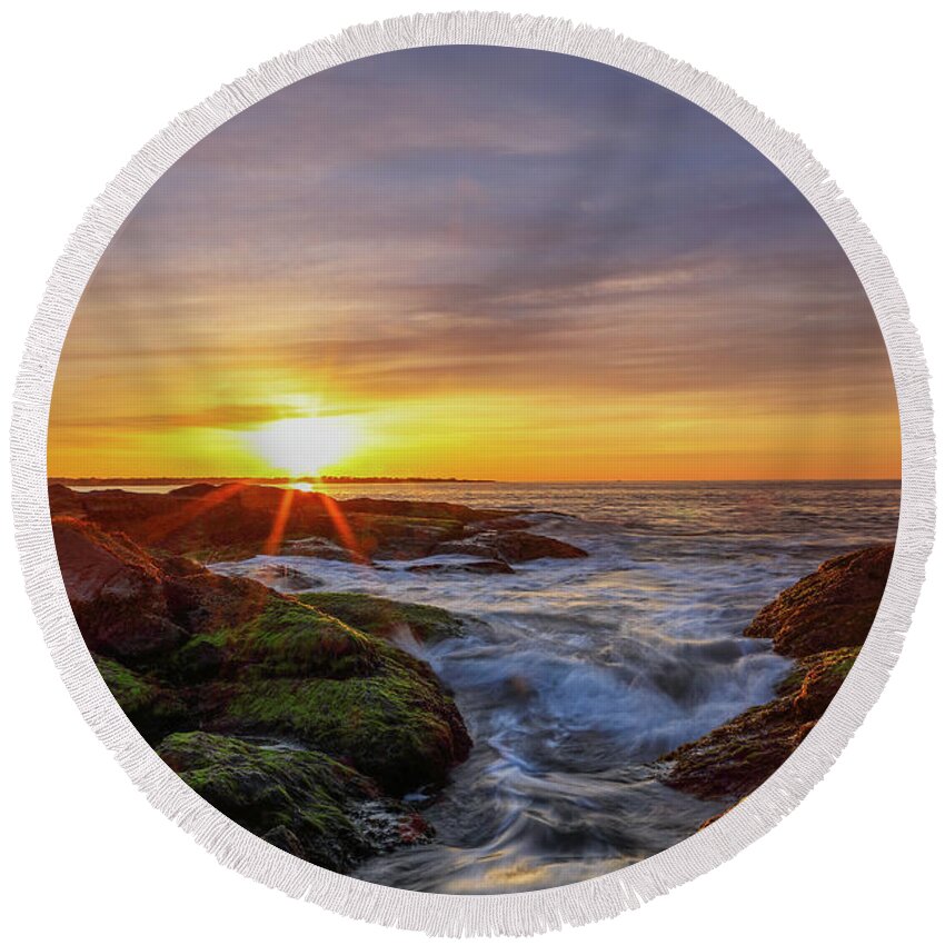 Beavertail State Park Round Beach Towel featuring the photograph Sunrise at Beavertail State Park by Juergen Roth