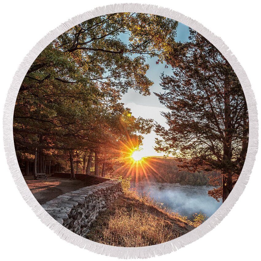 Sunrise Round Beach Towel featuring the photograph Sunrise at Great Bend by Rod Best
