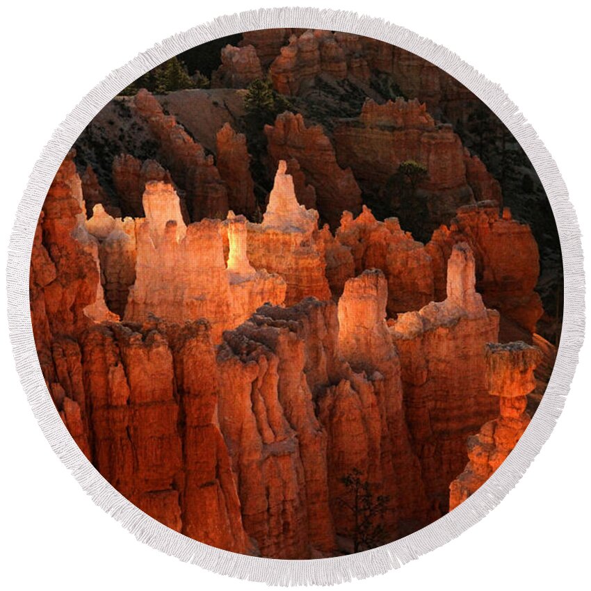 Bryce Canyon Round Beach Towel featuring the photograph Sunrise in Bryce 6 by Edward R Wisell