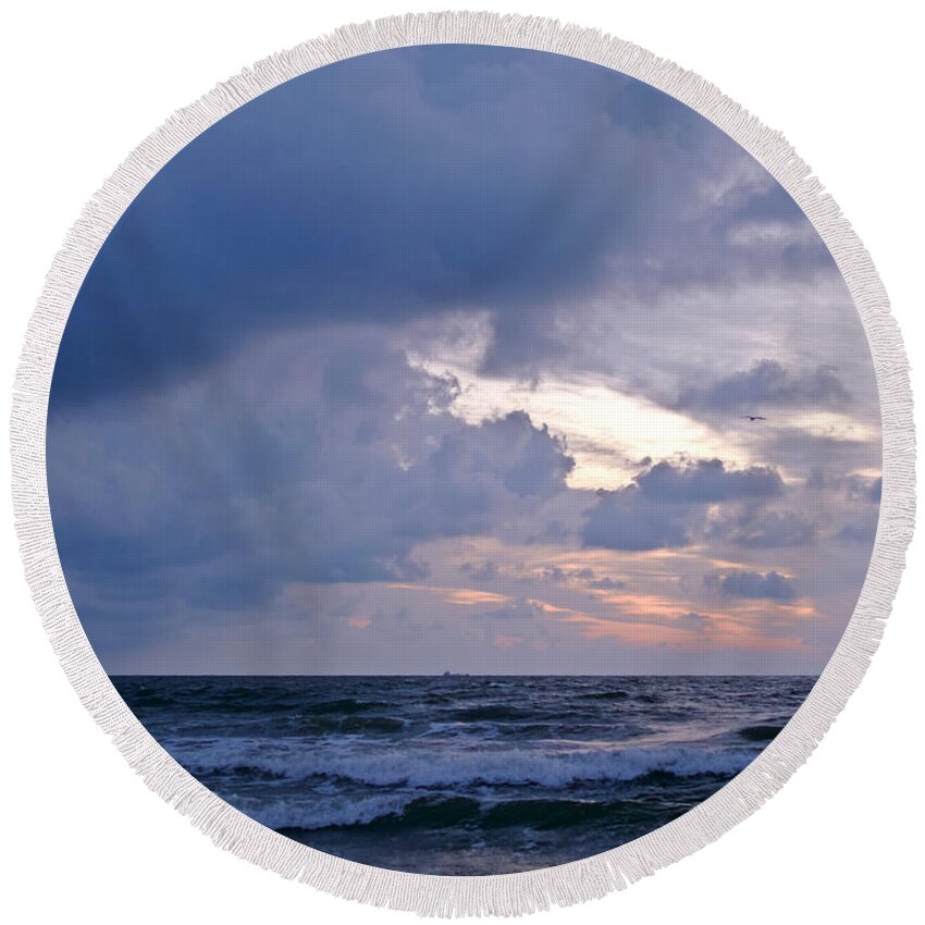 Ocean Round Beach Towel featuring the photograph Sunrise on the Atlantic by Lara Morrison