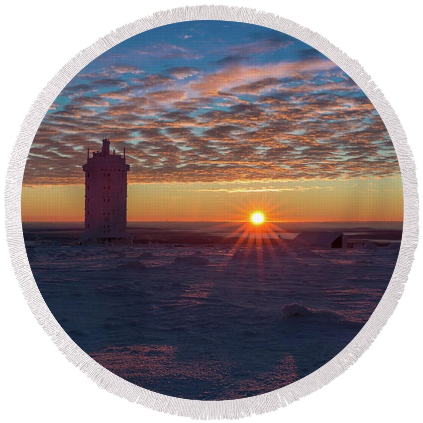Sunrise Round Beach Towel featuring the photograph Sunrise on the Brocken, Harz by Andreas Levi