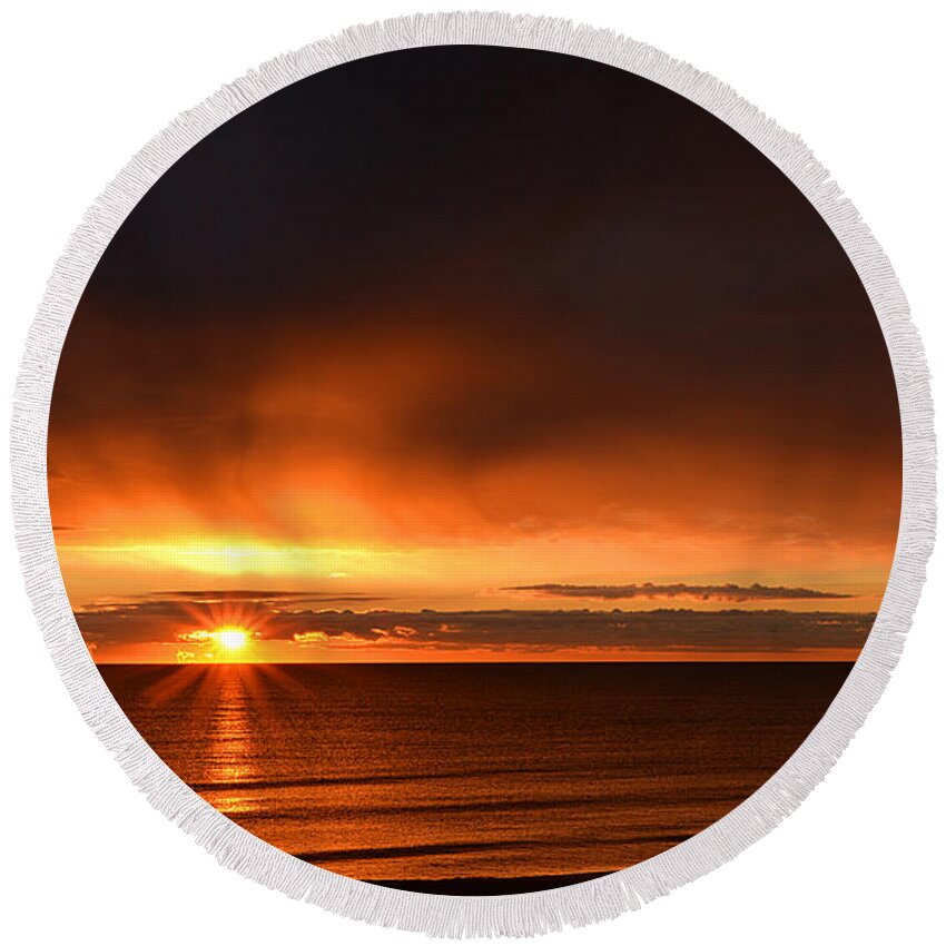Sunrise Round Beach Towel featuring the photograph Sunrise Rays by Nancy Landry