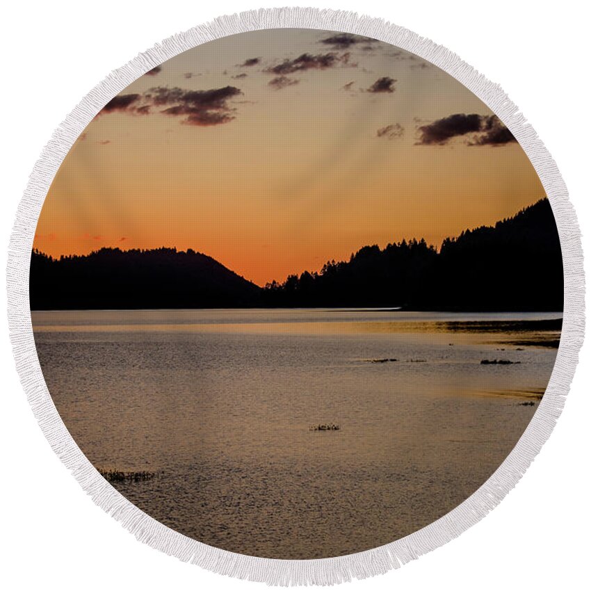 Sunset Round Beach Towel featuring the photograph Sunset at Cottage Grove by Patricia Dennis