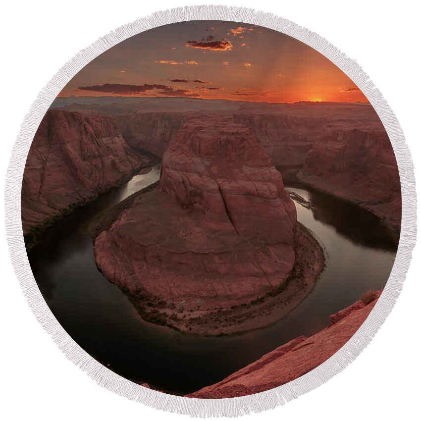 Sunset Round Beach Towel featuring the photograph Sunset at Horseshoe Bend by Susan Rissi Tregoning