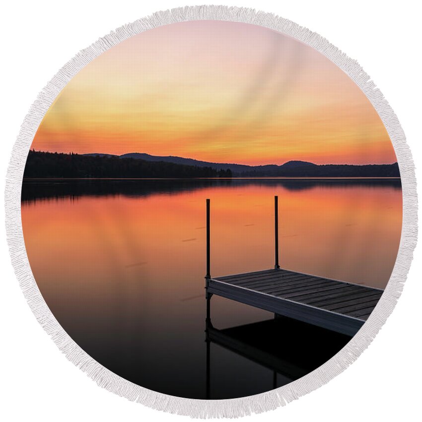 Back Lake Round Beach Towel featuring the photograph Sunset at New Hampshire Back Lake by Juergen Roth