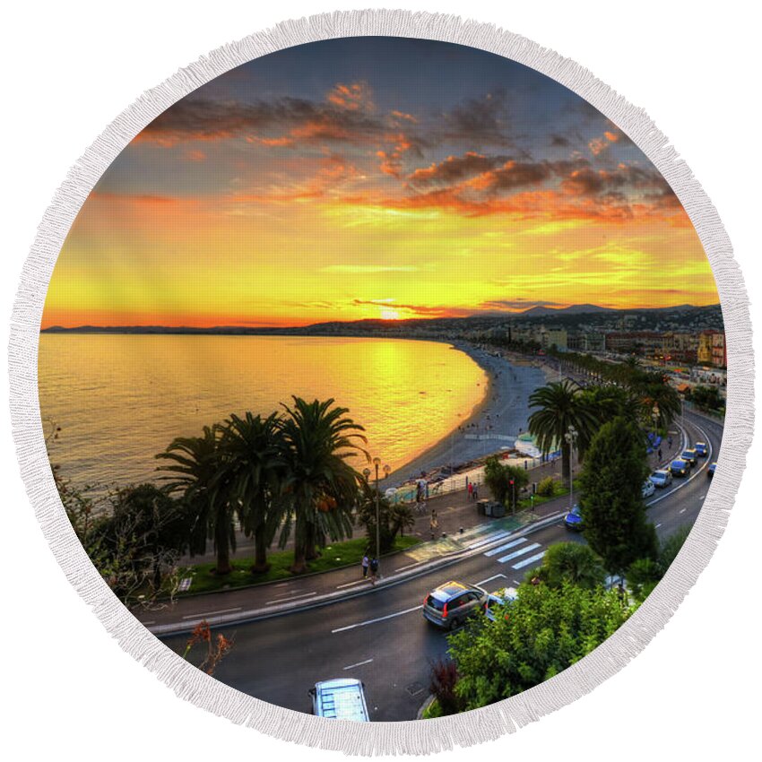 Yhun Suarez Round Beach Towel featuring the photograph Sunset At Nice by Yhun Suarez