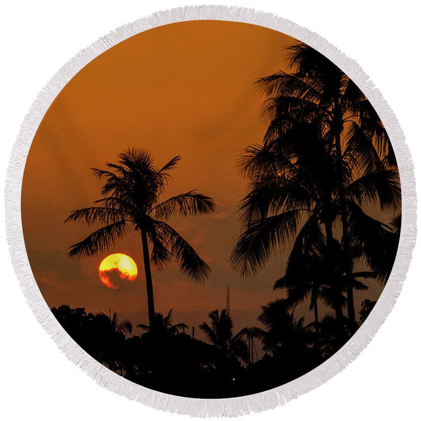 Waikiki Round Beach Towel featuring the photograph Sunset in Waikiki by Jason Hughes