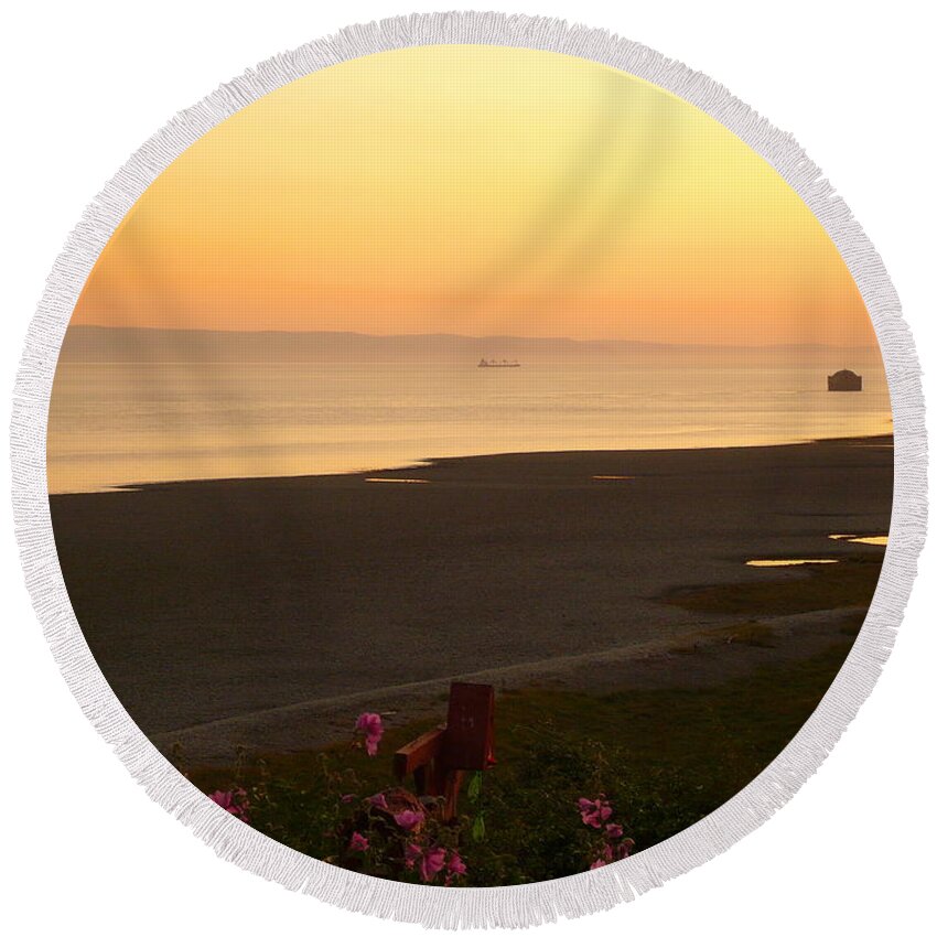 Photo Round Beach Towel featuring the photograph Sunset On The Devon Coast by Andrew Read