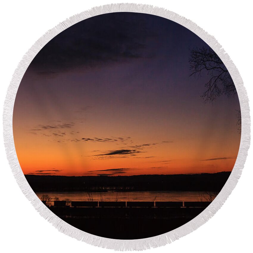 Galena Round Beach Towel featuring the photograph Sunset on the River by Joni Eskridge