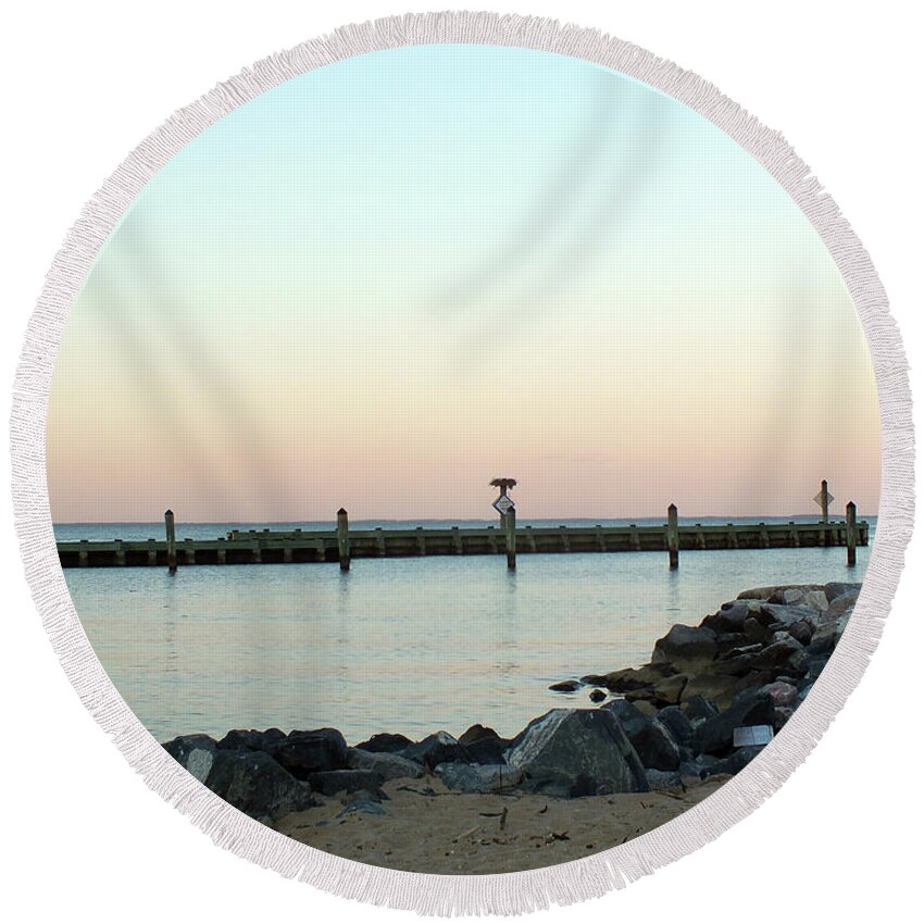 Sunset Round Beach Towel featuring the photograph Sunset Over the Chesapeake Bay by Kimmary MacLean