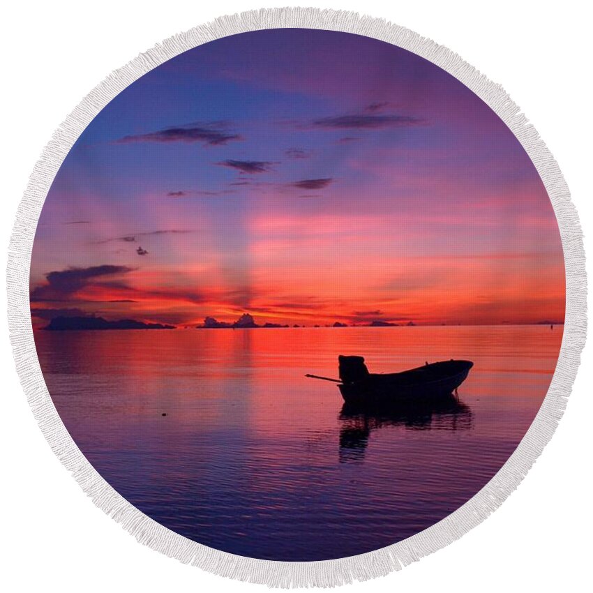 Romantic Round Beach Towel featuring the photograph Sunset Rays by Steven Robiner