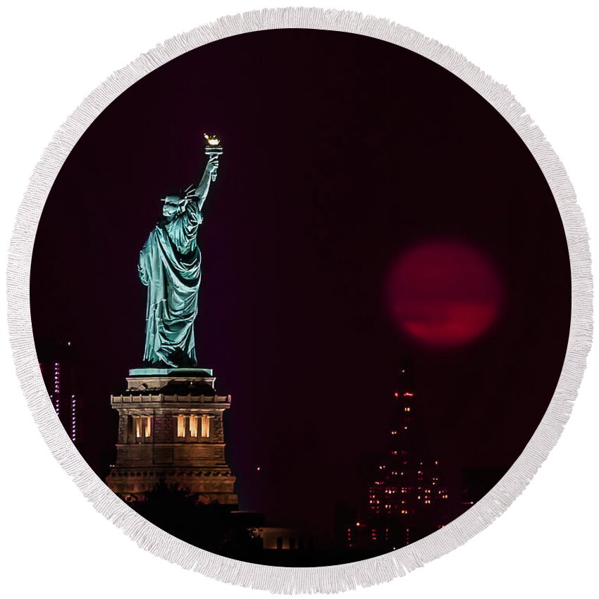 Supermoon Round Beach Towel featuring the photograph Super Moon Rising and the Statue of Liberty by Alissa Beth Photography