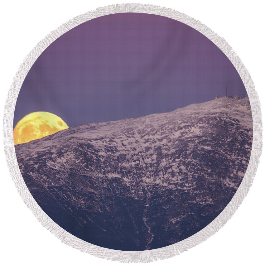 Mount Round Beach Towel featuring the photograph Super Moon Rising by White Mountain Images