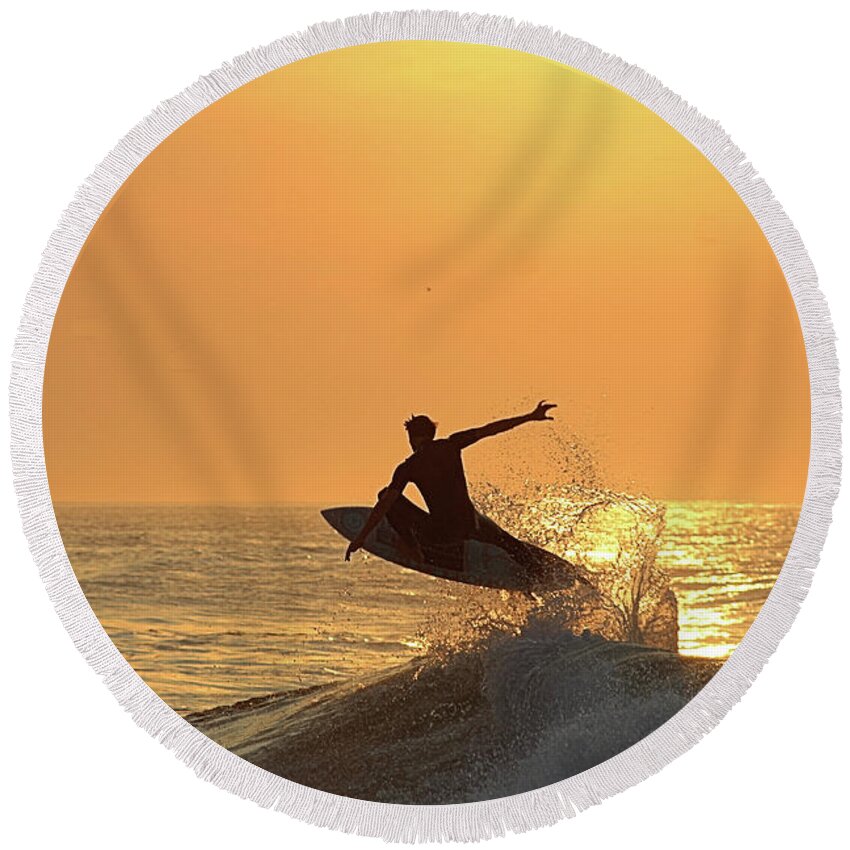 Surf Round Beach Towel featuring the photograph Surfing To The Sky by Robert Banach