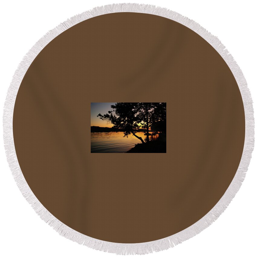 Photography By Bess Round Beach Towel featuring the photograph Tennessee Sunset by Bess Carter