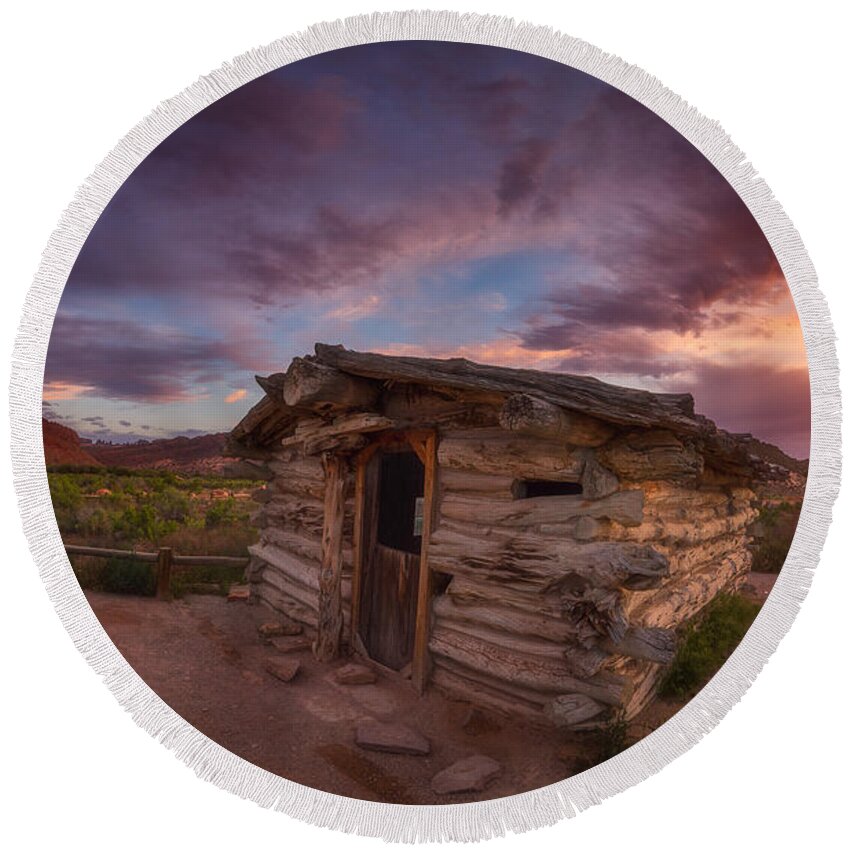 Moab Round Beach Towel featuring the photograph The Delicate Little Cabin by Darren White