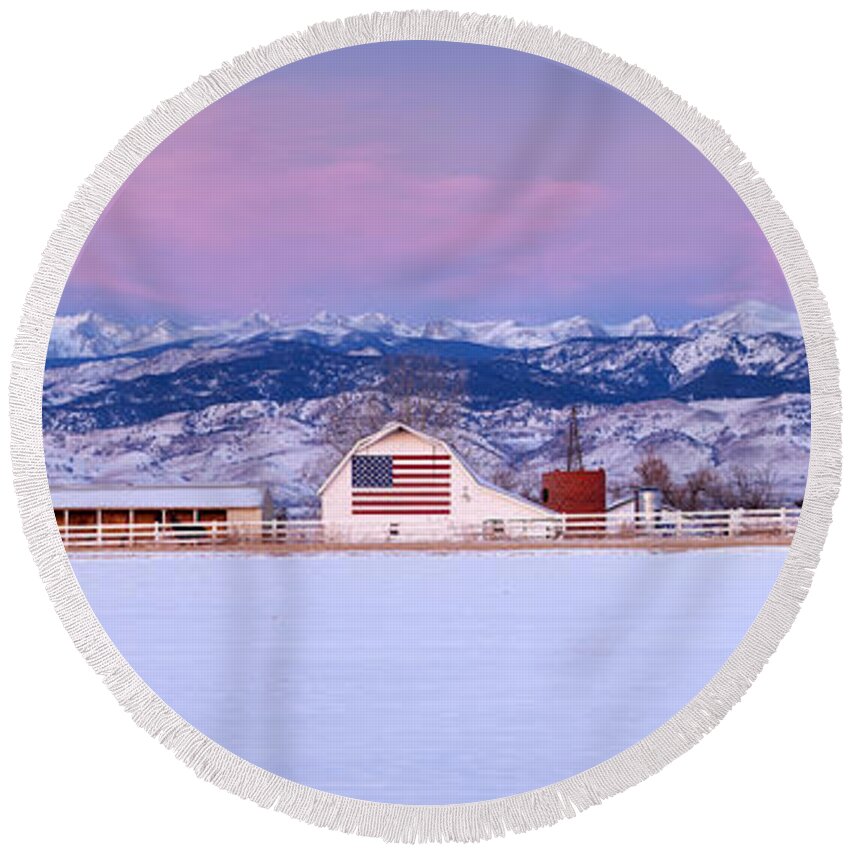Mountains Round Beach Towel featuring the photograph The Flag Barn and the Mountains by Ronda Kimbrow