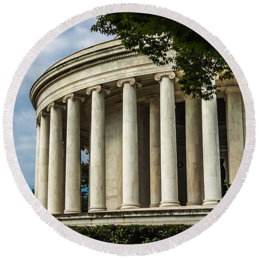 America Round Beach Towel featuring the photograph The Jefferson Memorial by Ed Clark