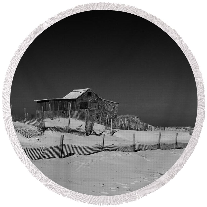 Paul Ward Round Beach Towel featuring the photograph The Judges Shack at Island Beach State Park by Paul Ward
