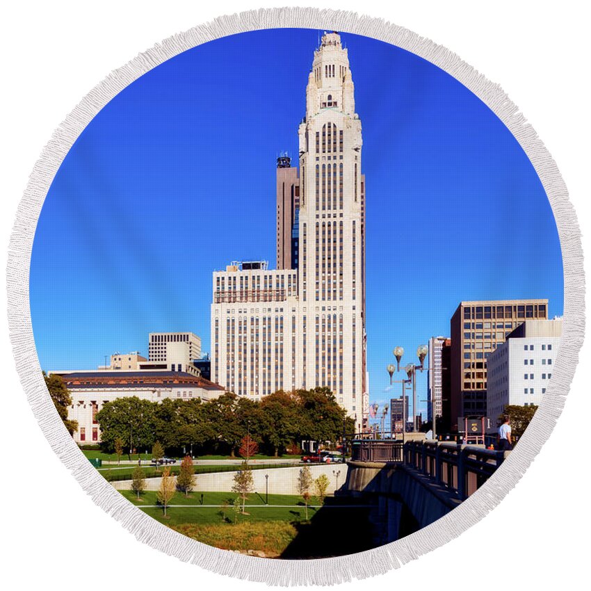 Laveque Tower Round Beach Towel featuring the photograph The LaVeque Tower - Columbus Ohio by Mountain Dreams