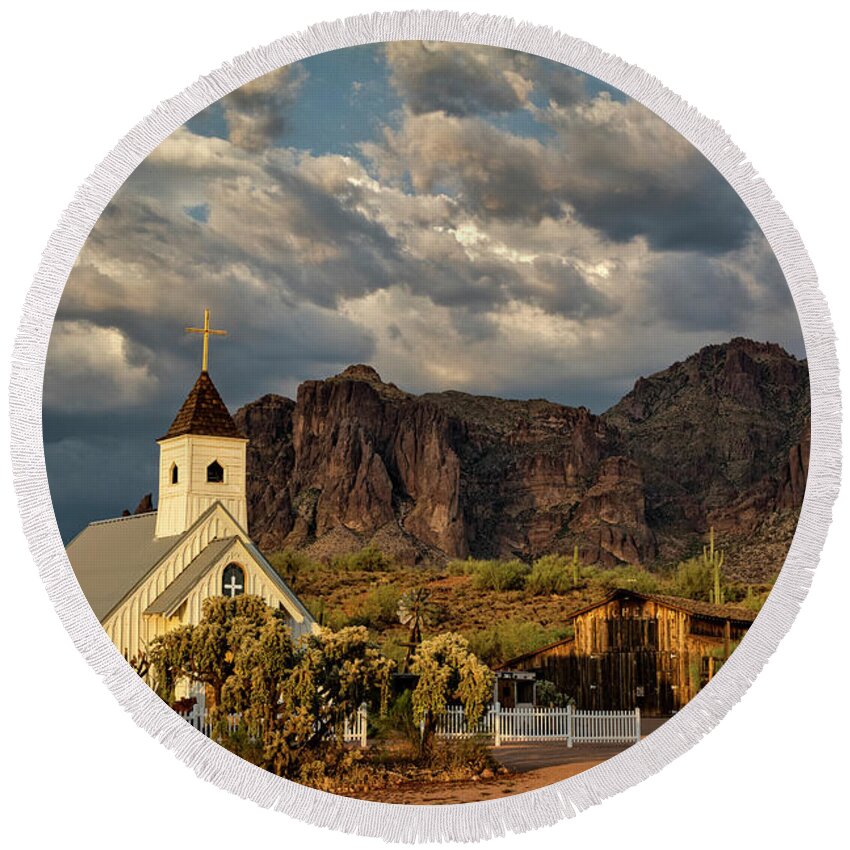 The Superstitions Round Beach Towel featuring the photograph The Little Chapel in the Superstitions by Saija Lehtonen