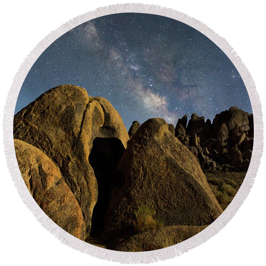 Alabama Hills Round Beach Towel featuring the photograph The Milky Way And Moonlight by Mimi Ditchie