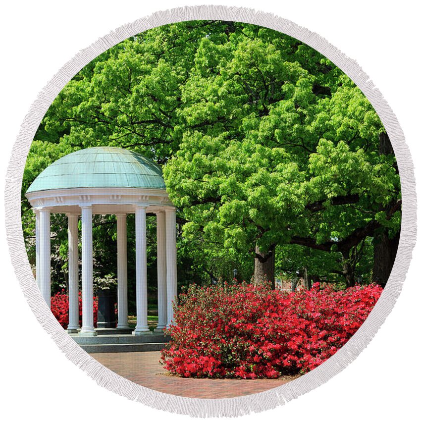 The Old Well Round Beach Towel featuring the photograph The Old Well on UNC Chapel Hill Campus by Jill Lang
